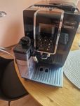 Ekspres do kawy Delonghi dinamica