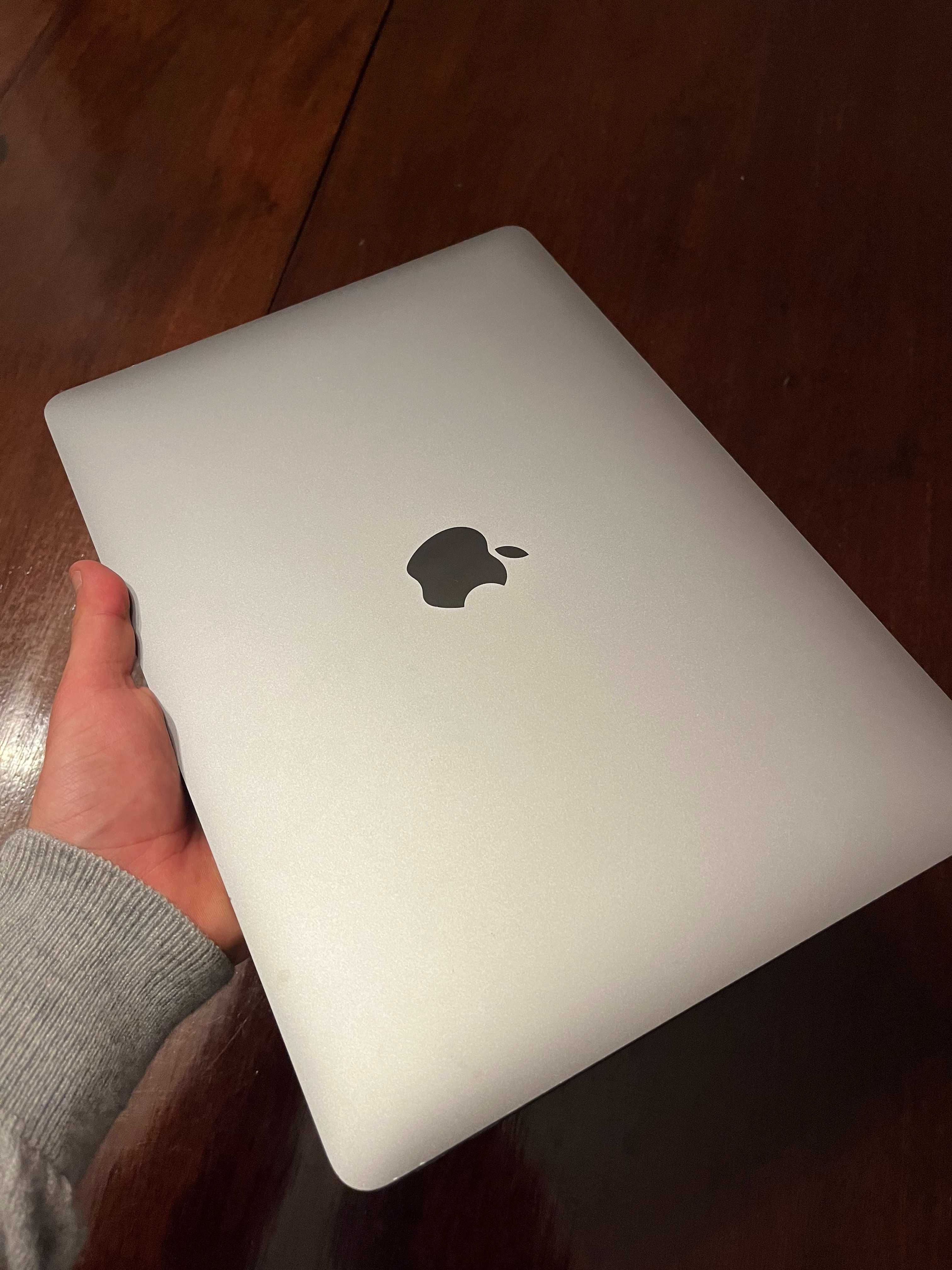 MacBook Air 13” Retina (2020) Adquirido em Dezembro de 2021 – Novo