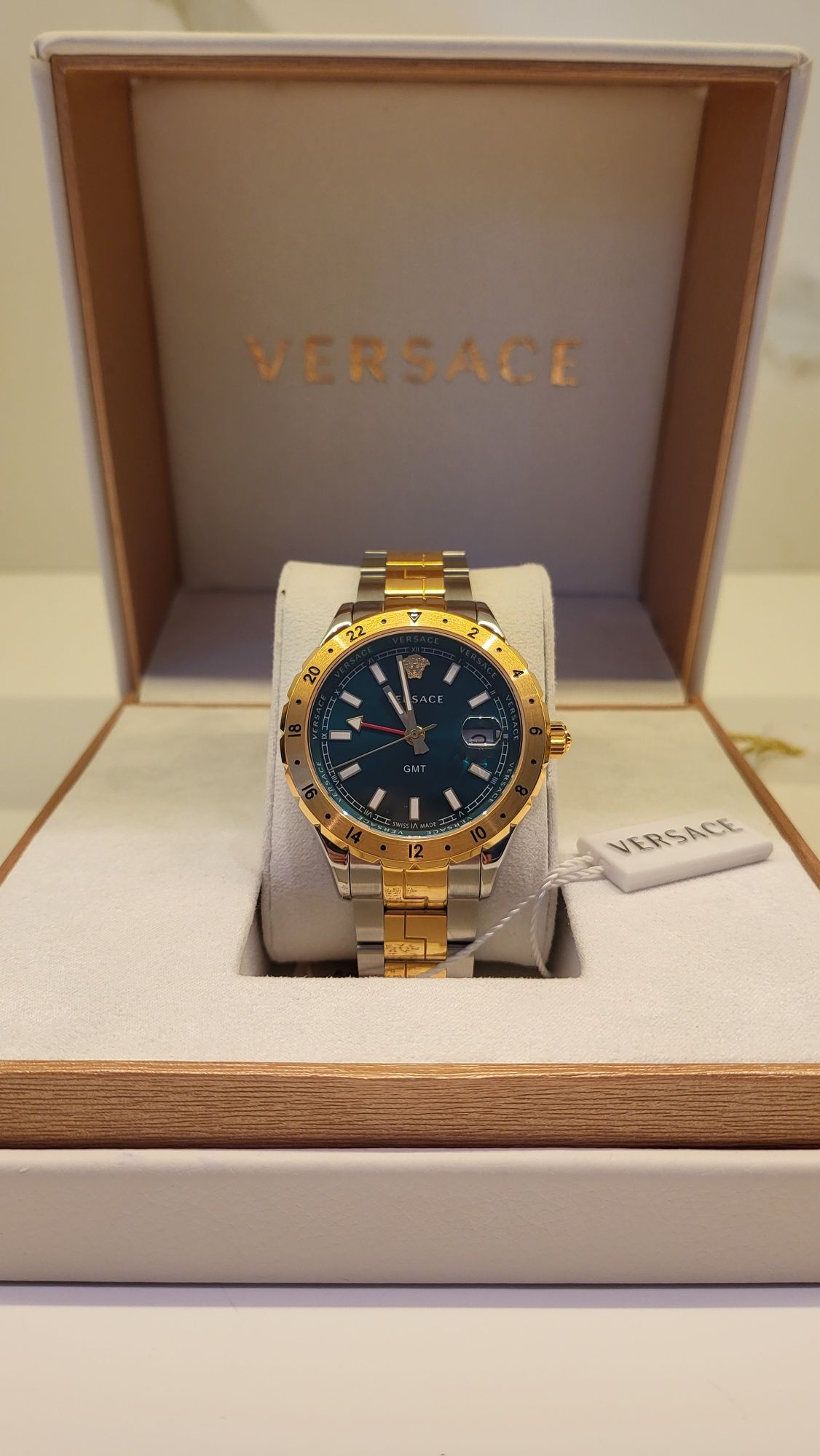 Zegarek VERSACE V1105/0016 Hellenyium GMT
