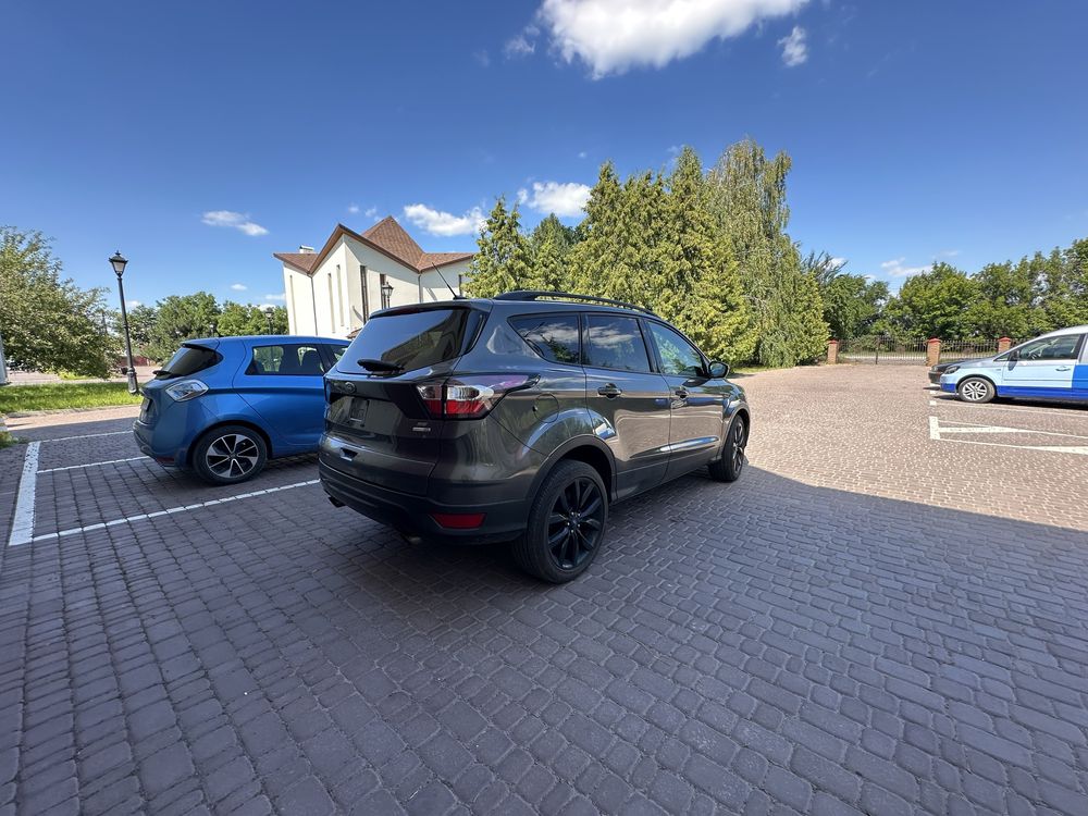 Ford Escape sport