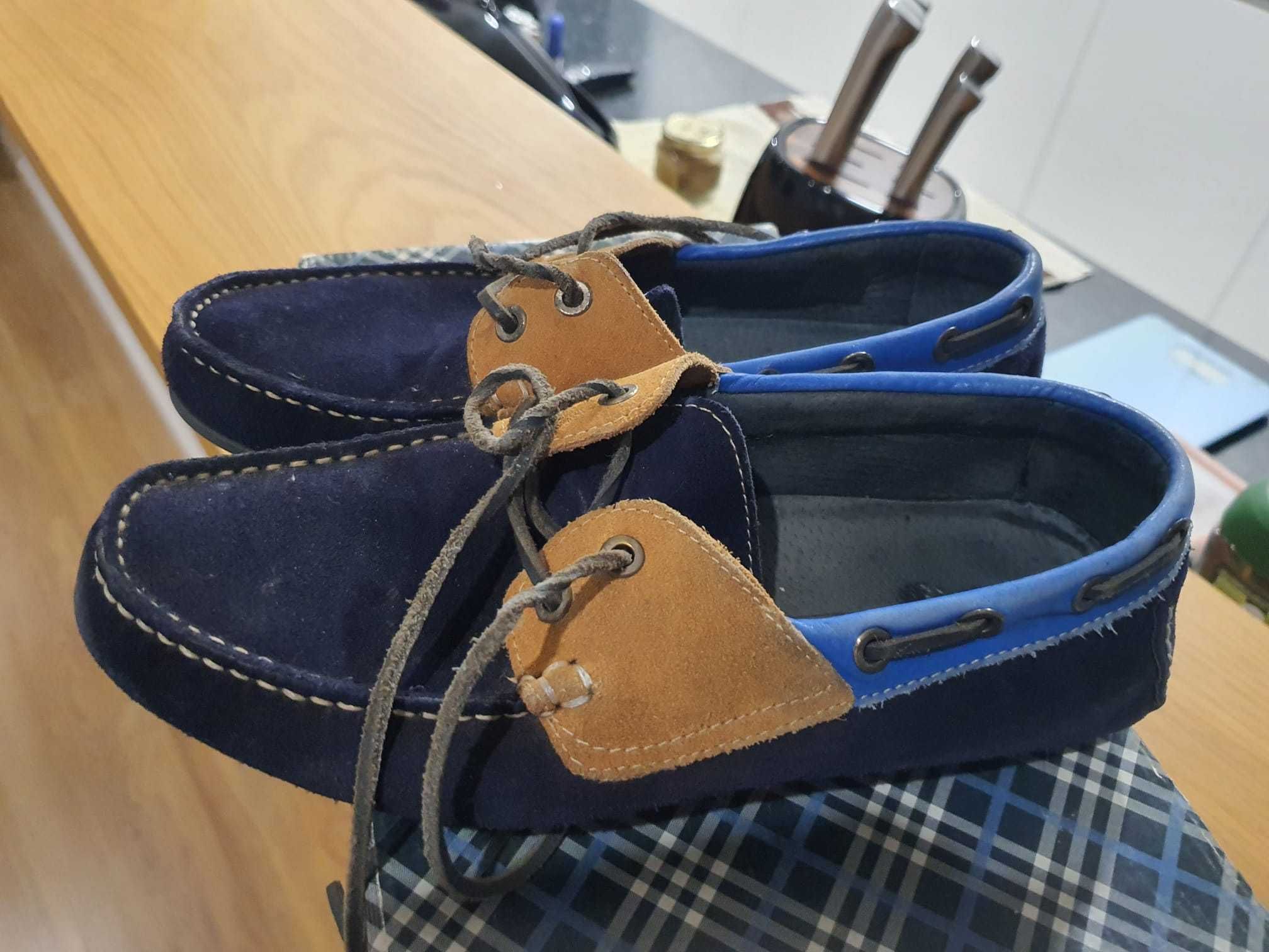 Sapatos Camurça Homem Muito bom estado Tamanho 40