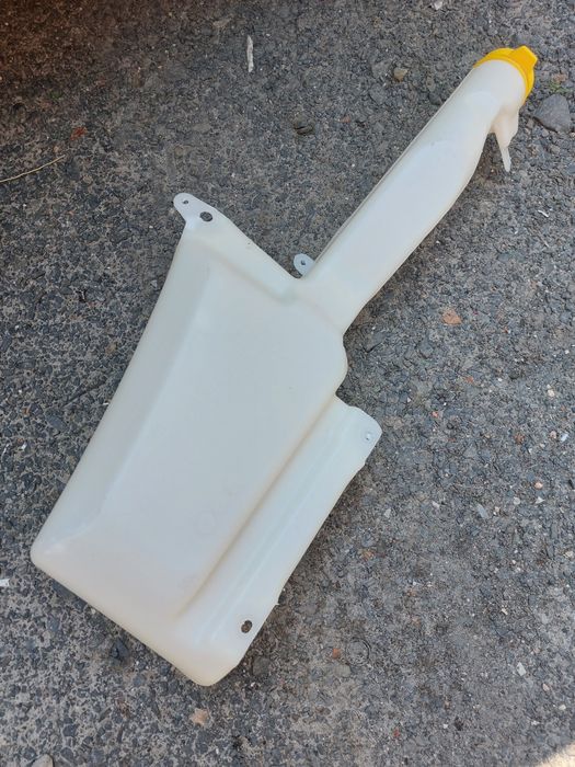 Бачок Омивача Jeep Cherokee KL 2018 2019 2020 2021 2022