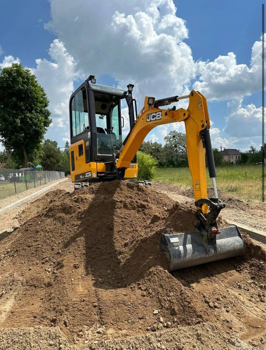 Wynajem minikoparki JCB 19C1 bez operatora lub z