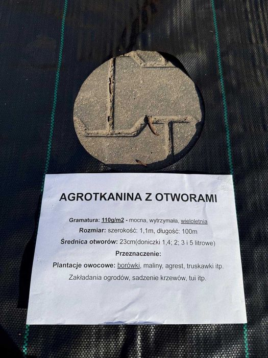 Agrotkanina z otworami 110g wieloletnia Borówka agrowłóknina tuje 100m