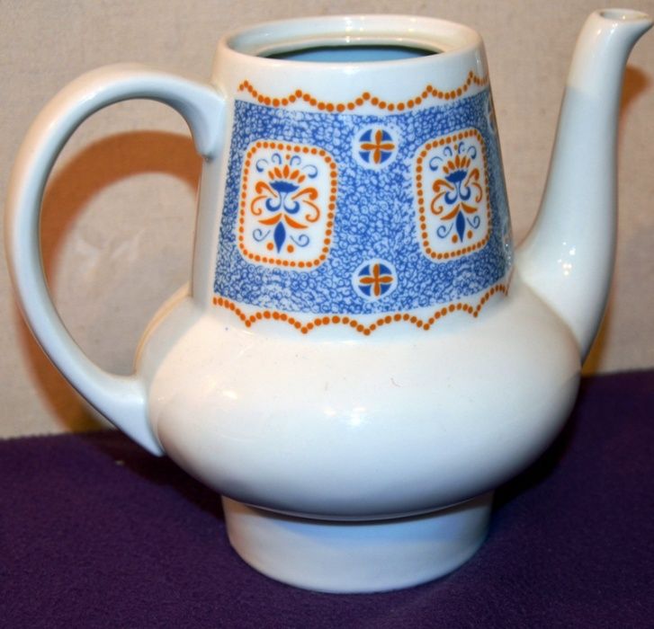 Komplet kawowy fabryka Porcelany Wawel Poland ( Wałbrzych )