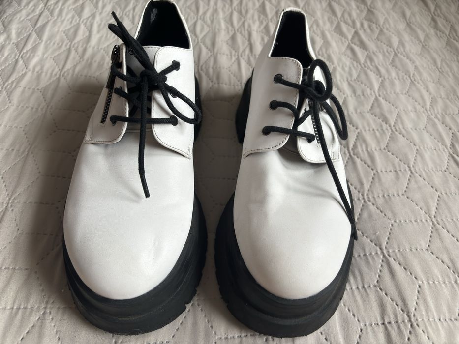 Polbuty , workery marki Bershka rozm 38