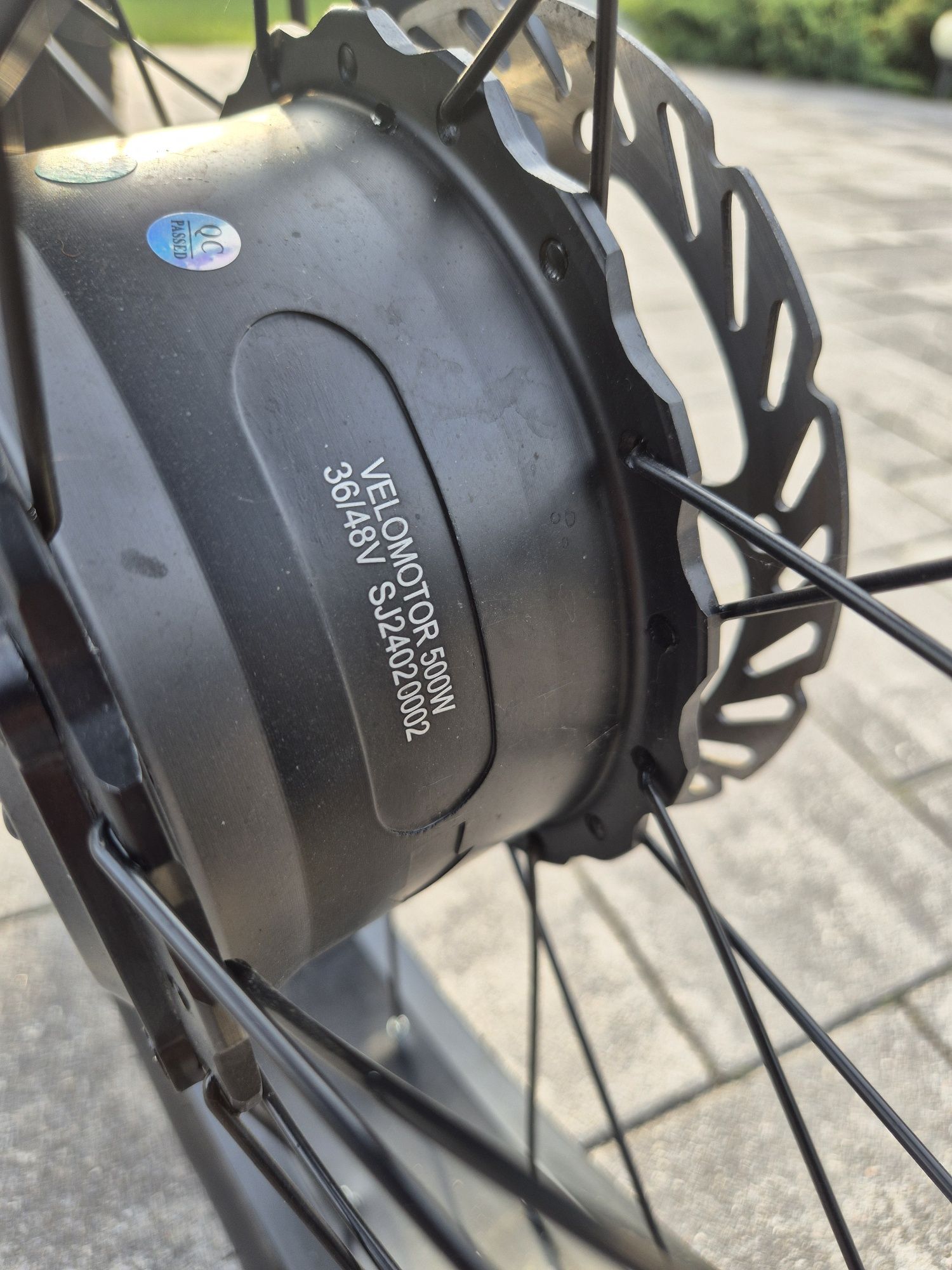 Rower trójkołowy elektryczny – jak nowy!