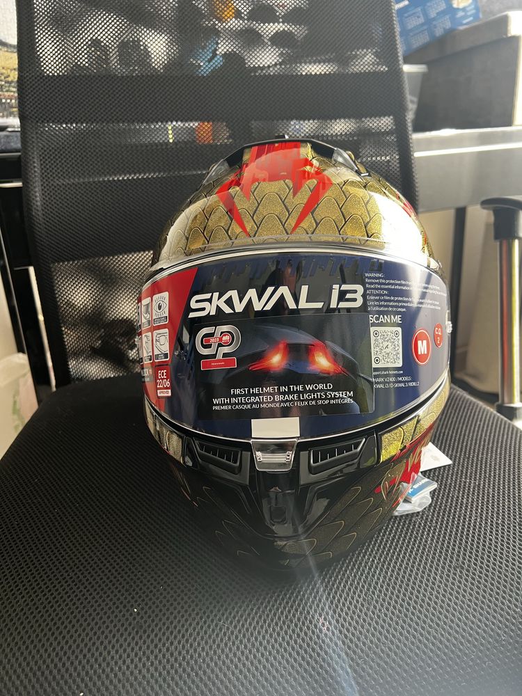 Capacete Shark Swal I3 jet Venum (Novo)