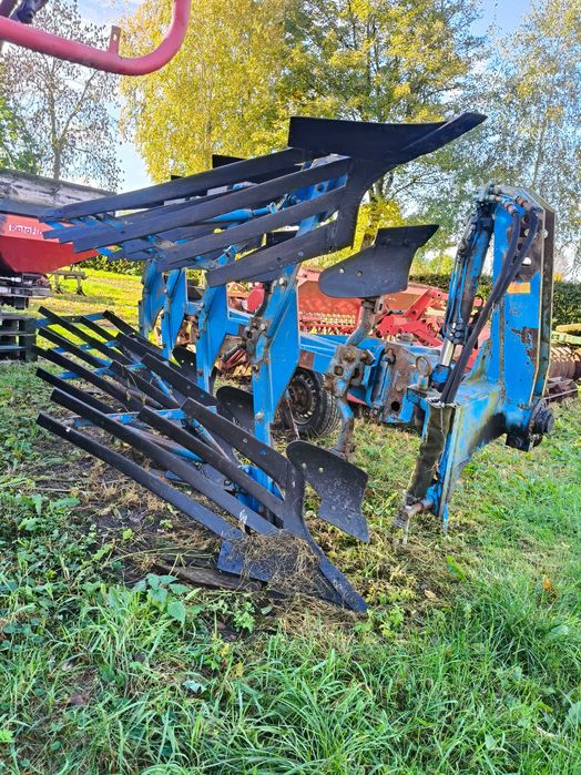 Pług obracany 4 skibowy