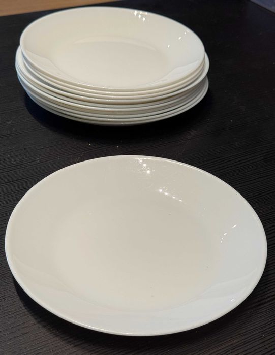 Conjunto de 11 pratos de sobremesa em cerâmica