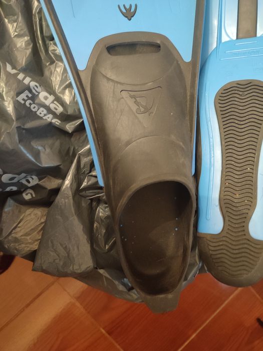 Barbatanas ou pés de pato