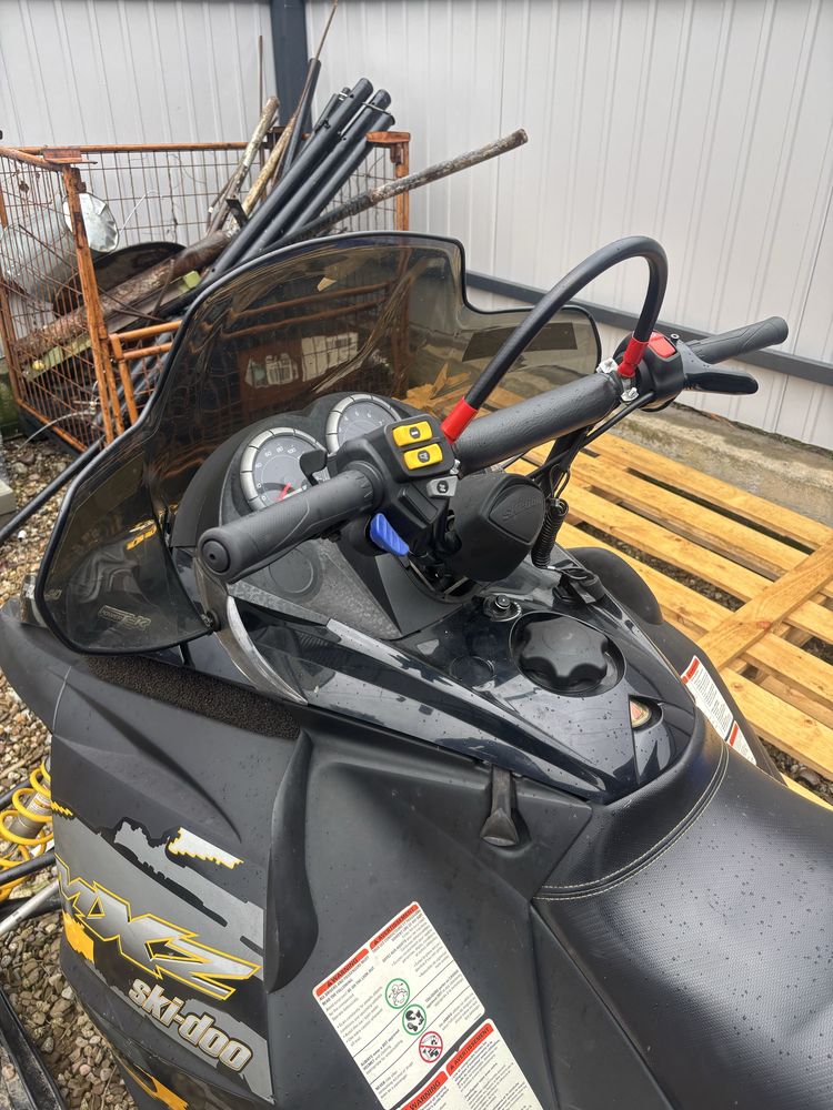 Ski-Doo MXZ Adrenaline 800 Stan Bardzo Dobry Tylko 2177 km