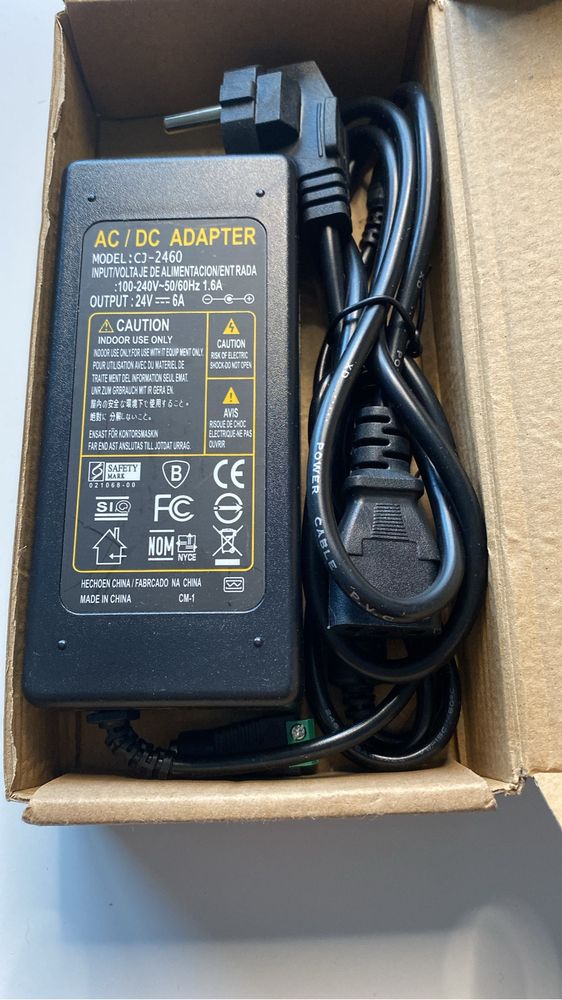 Adapter AC/CD czarny