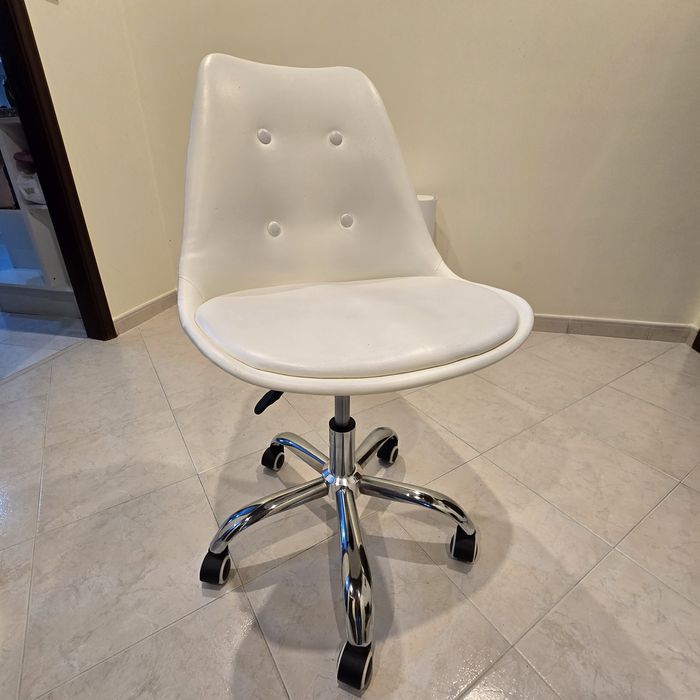 Conjunto secretaria e cadeira para escritório