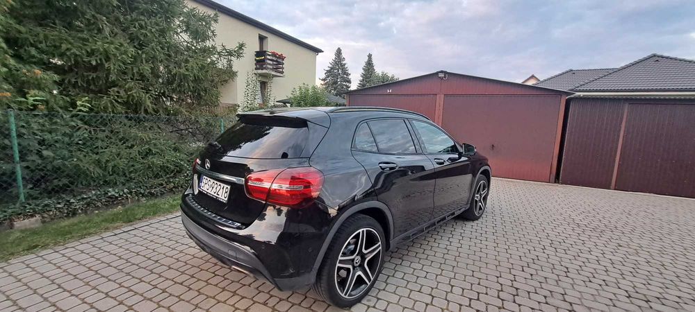 Mercedes-Benz GLA 200 1.6 benzyna , pakiet AMG -BOGATA WERSJA !