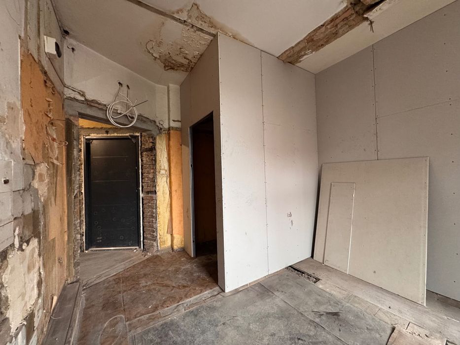 Do remontu! Łazarz, 2 pokoje, 2 piętro, pełna rewitalizacja kamienicy