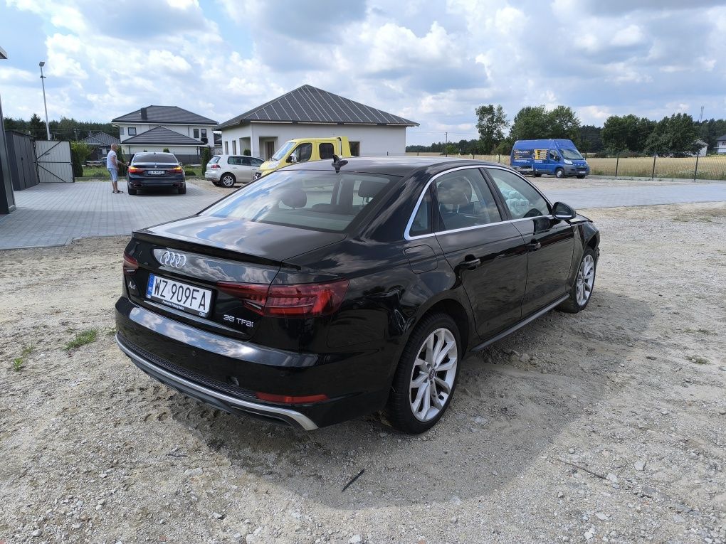 Audi A4 B9  2.0 T 150 PS lekko uszk okazja