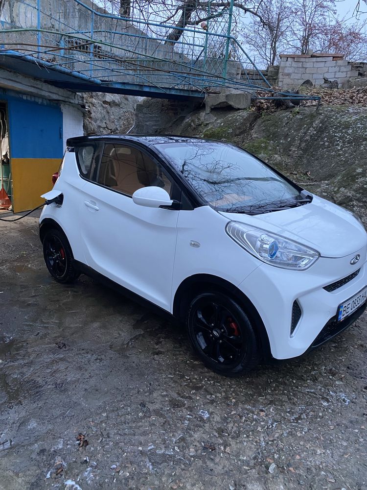 Автомобіль Chery eQ1