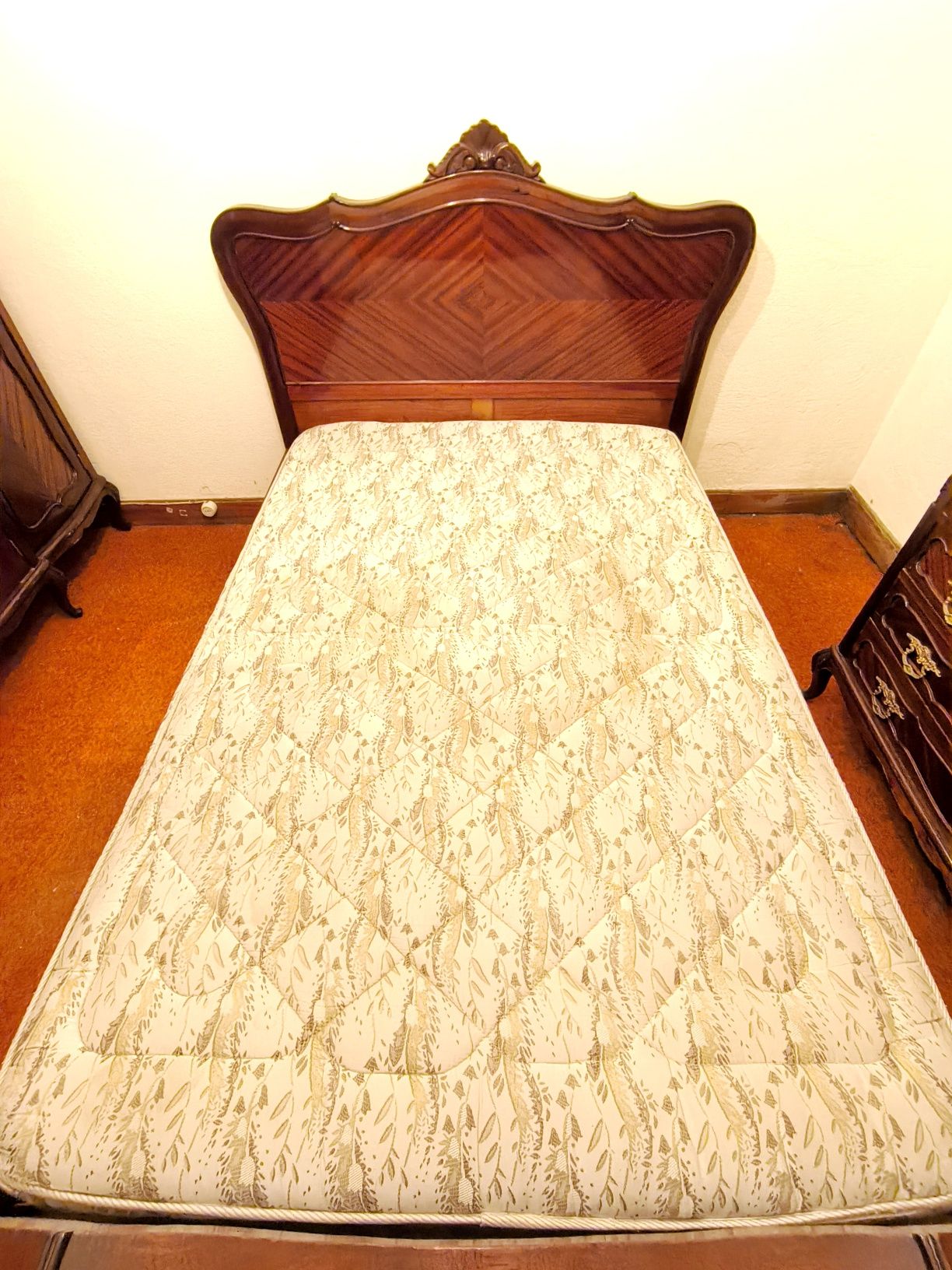 Mobília de Quarto vintage, estilo QUEEN ANNE