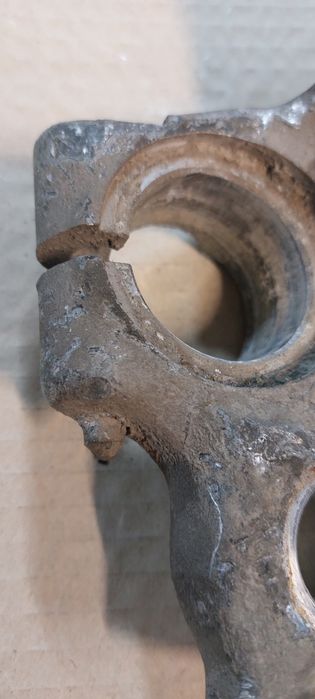 Цапфа,кулак Audi a4 b8