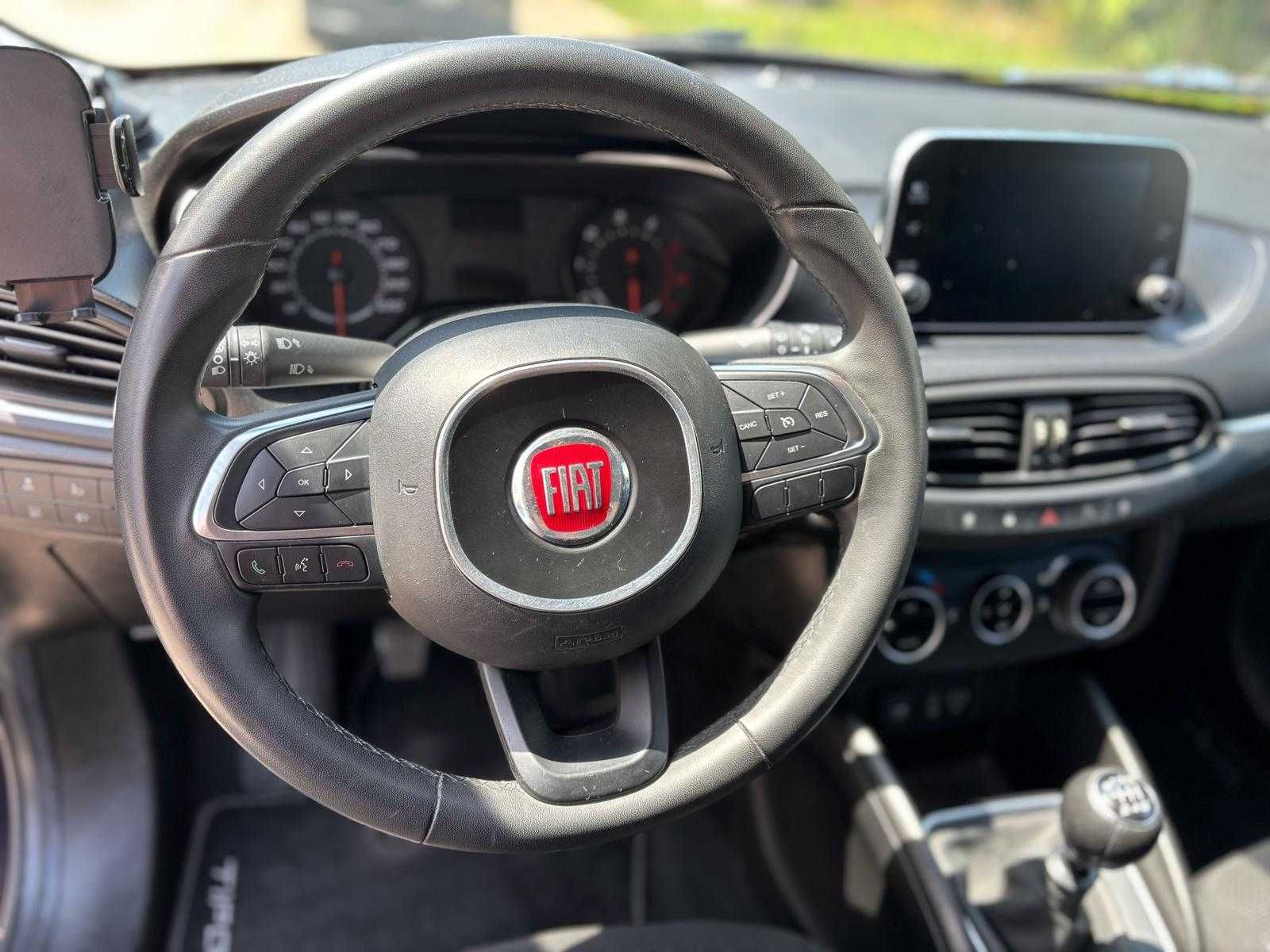 Fiat Tipo 1.6 M-Jet Lounge (120 Cv)