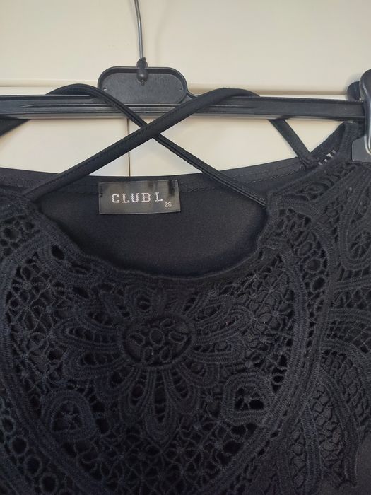 Czarna sukienka z koronką rozmiar 54