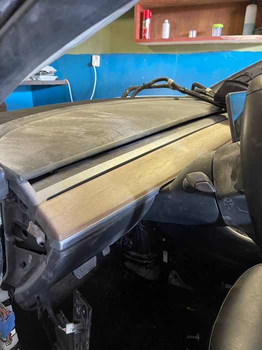 Торпеда с подушка руля, подушка коленей, шторка, ремень Tesla model 3