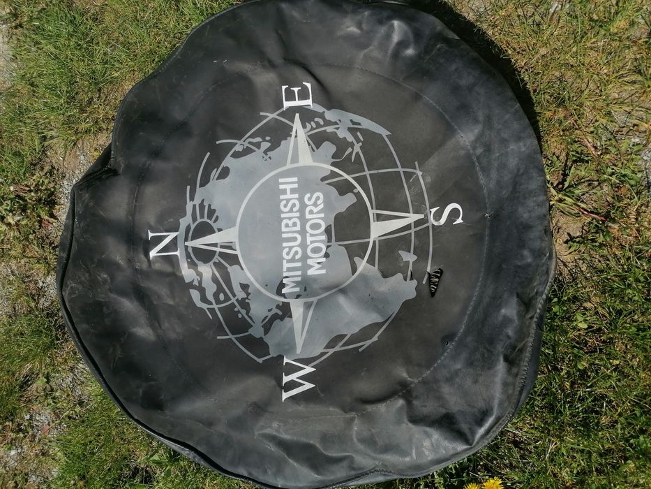 Pokrowiec na koło zapasowe Mitsubishi Pajero