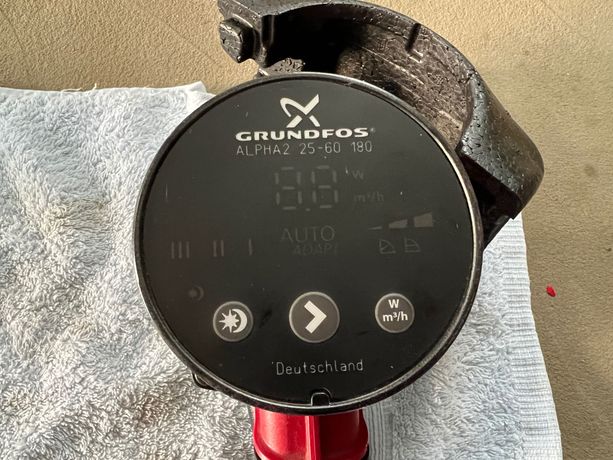 GRUNDFOS pompa obiegowa do pieca  Autoadapt