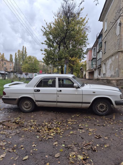 Продам авто Волга Газ 3110 белая 1999г газ/бензин 97йкв г. Кривой Рог!