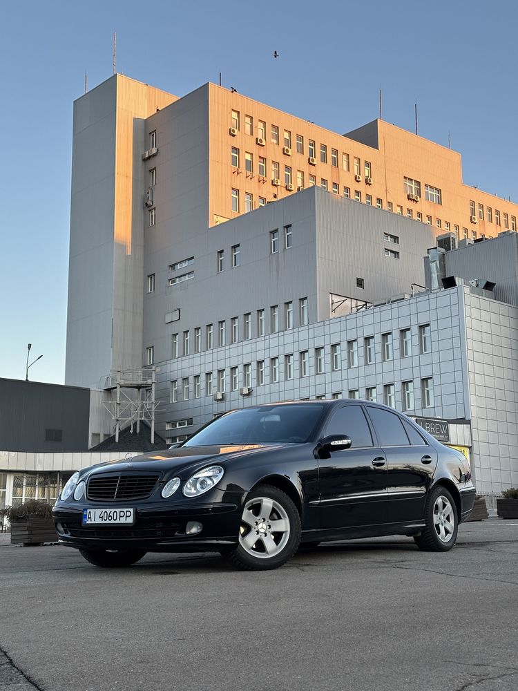 Mercedes E-class W211