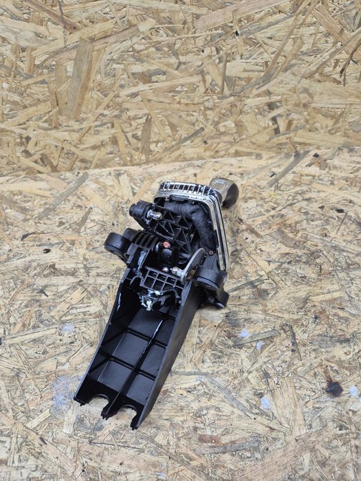 Wybierak lewarek zmiany biegów Opel Zafira C 1.6 CDTI