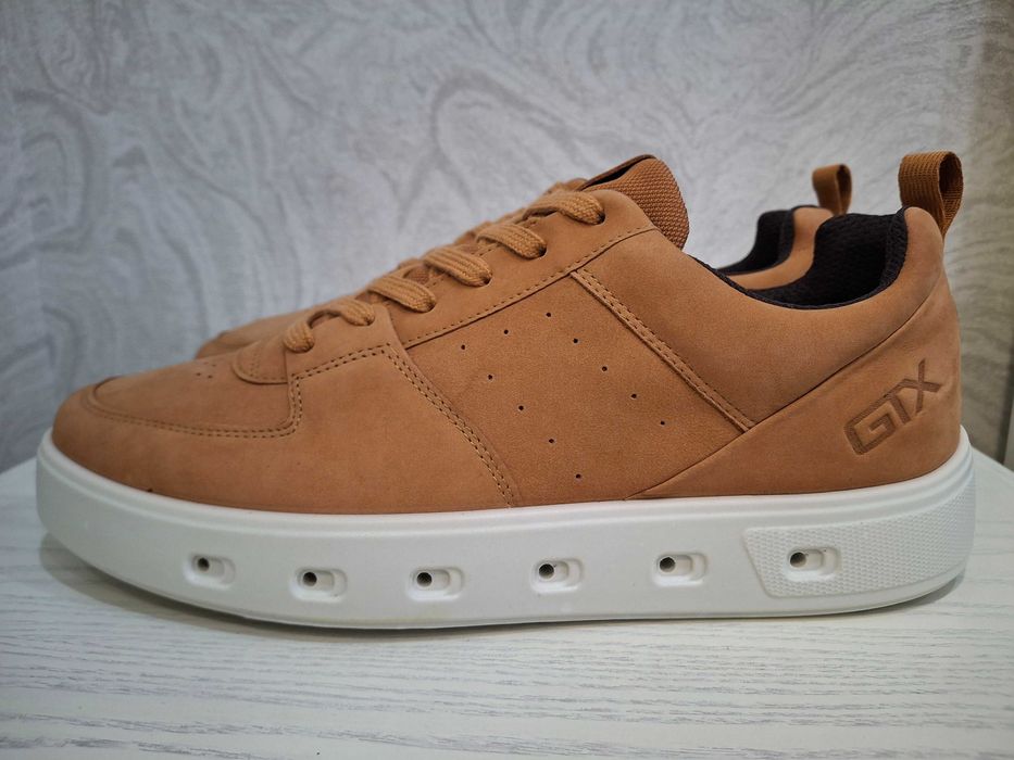 Кеди Ecco Street 720 M Lion Нові 42;44, 45р.