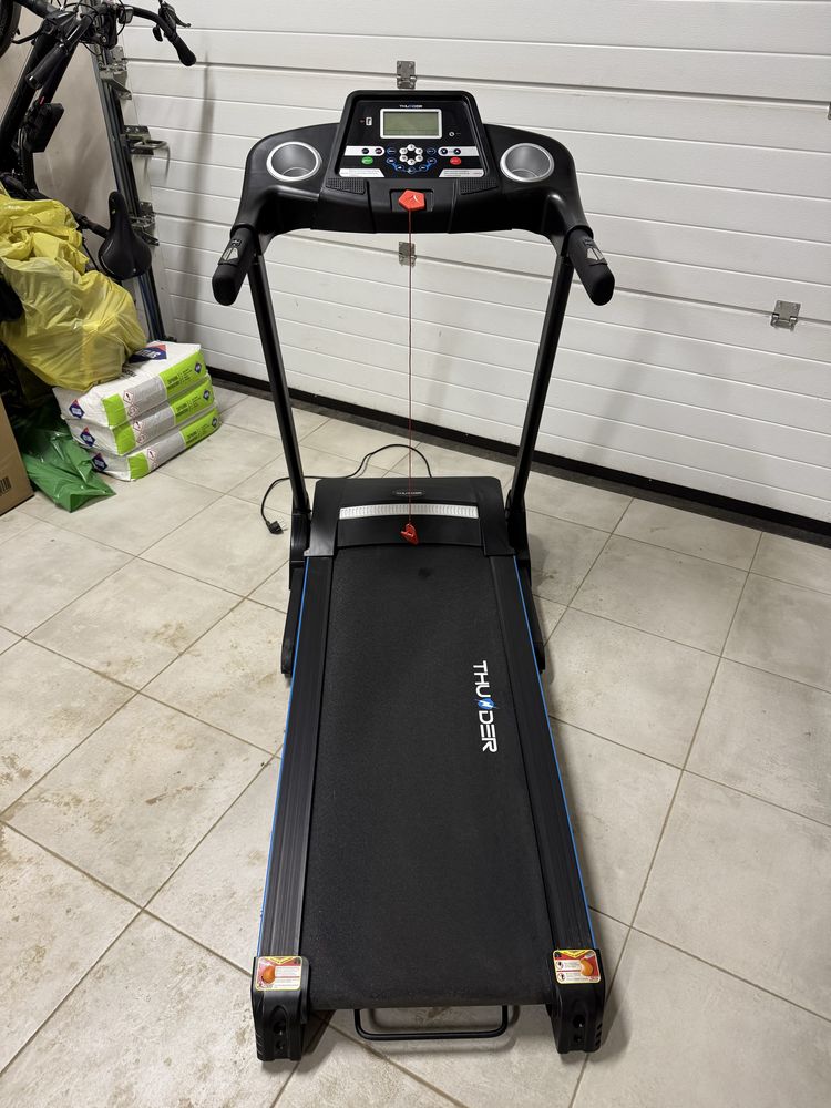 Bieżnia Thunder Icon-Black