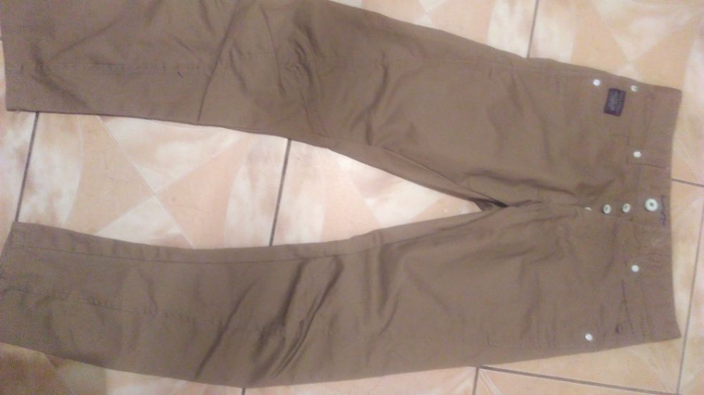 Sprzedam spodnie 28/30Jack&Jones -40 zł