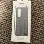 Etui SAMSUNG Standing Strap do Galaxy Z Fold 6 Szary EF-MF956TJEGWW