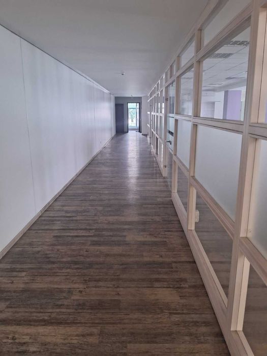 офис в центре с землей