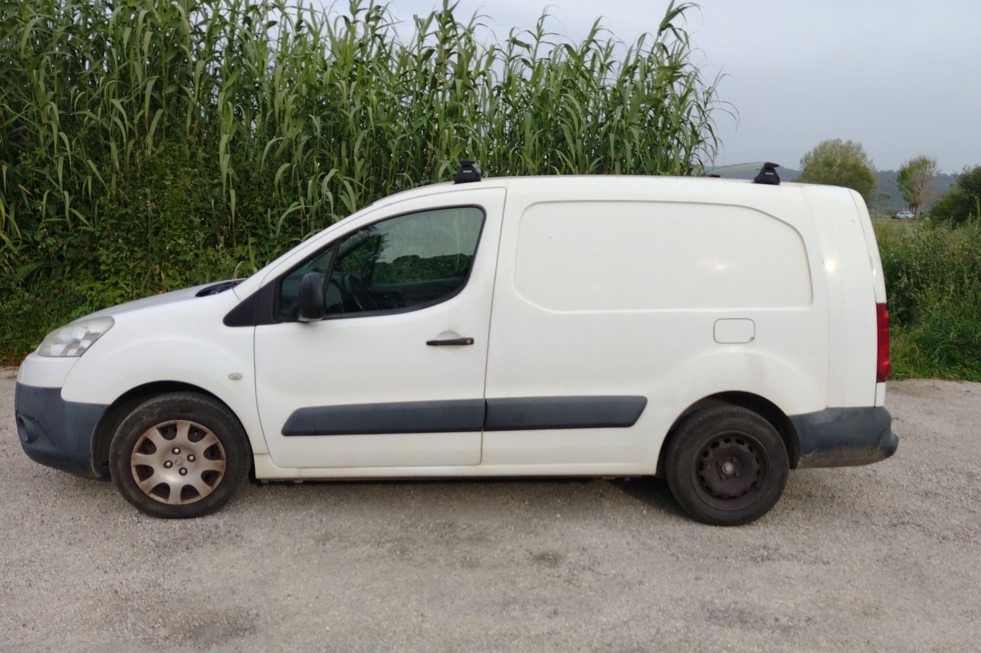 Peugeot Partner comercial caixa longa