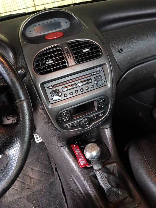 Peugeot 206 CC 1.6 hdi