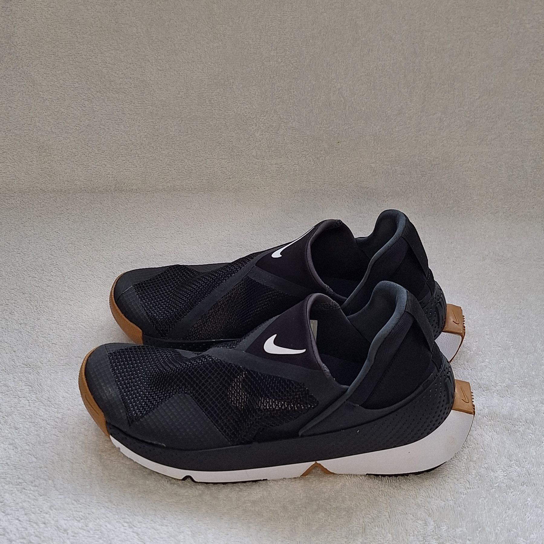 Кросівки Nike GO FL YEASE CW5883 003  US8.5 EU42