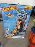 Hot wheels garaż i inne zetawy torów