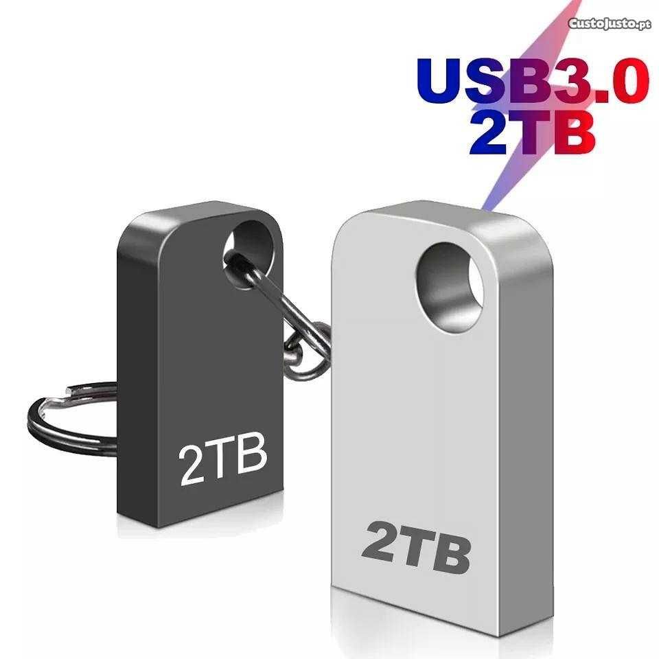 Pen 2 TB prateada "nova e embalada" tenho 2 unidades
