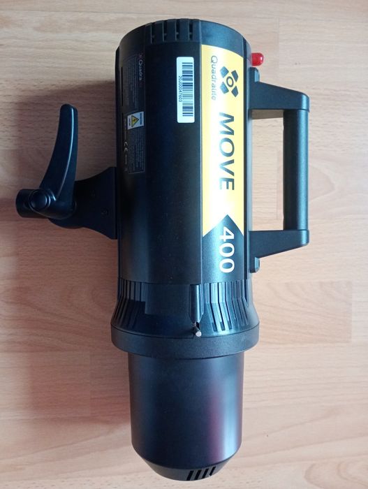 Dwie lampy studyjne Quadralite Move X 400