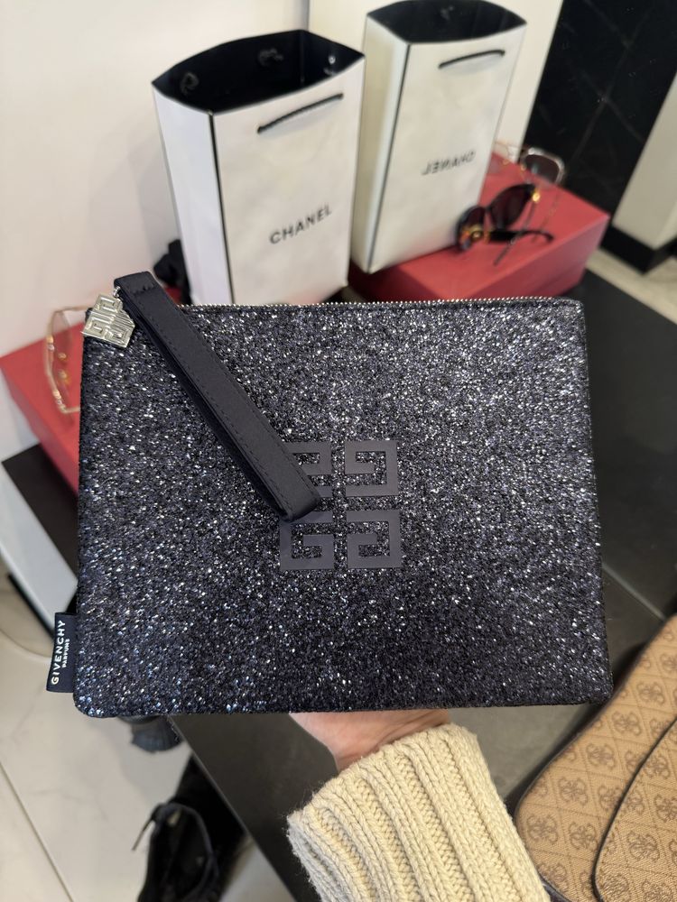 Клатч косметичка givenchy нова оригінал
