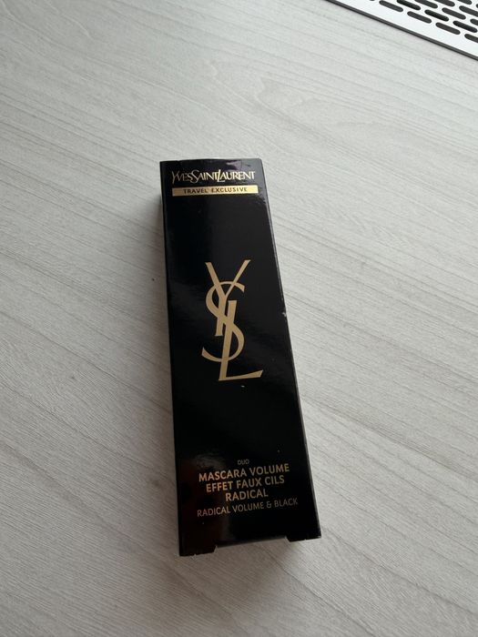 Туш  Yves Saint Laurent Mascara Volume Effet Faux Cils Radical