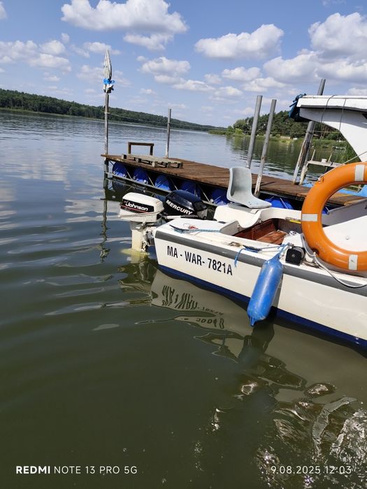 Silnik zaburtowy Johnson 8km ze zbiornikiem i linią paliwową