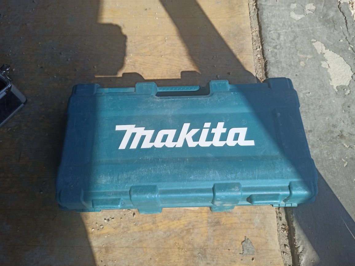 Sprzedam piła szablasta Makita jak nowa