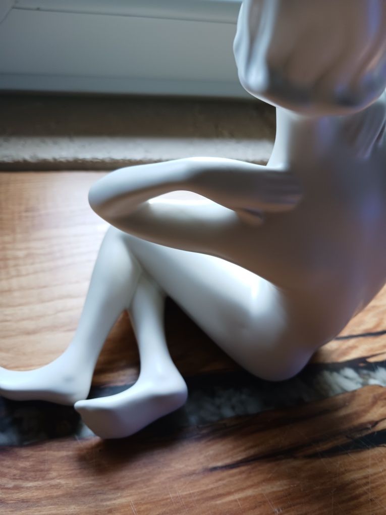 Goebel akt kobiecy figurka porcelana biskwitowa