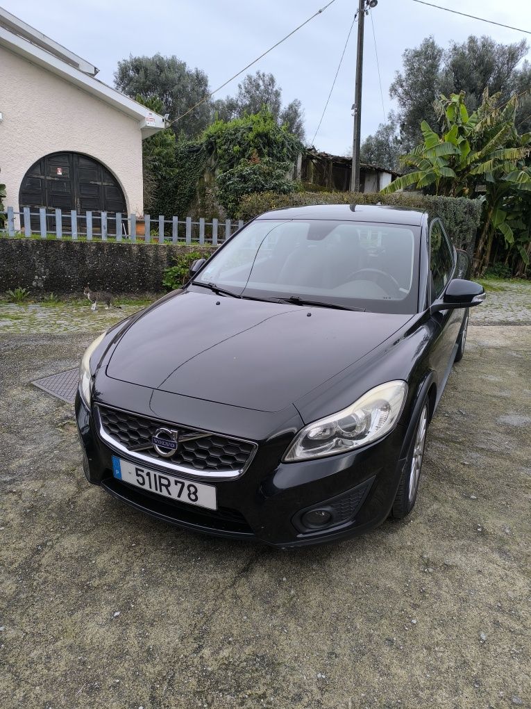 Volvo C30 usado motor novo