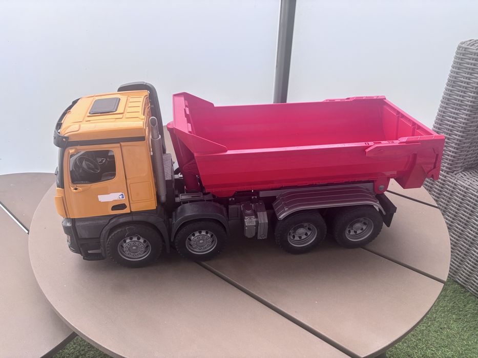 Wywrotka Bruder Mercedes Benz